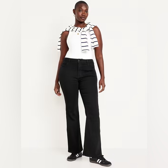 NWT Old Navy High Waisted Wow Flare Jeans - Size 10, Black Jack - Picture 4 of 16